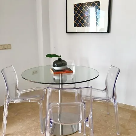 Modern 2 Bedroom Gelijkvloers-appartement M.tuin En Zwembad Apartment